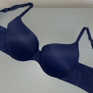 Victoria’s Secret bra